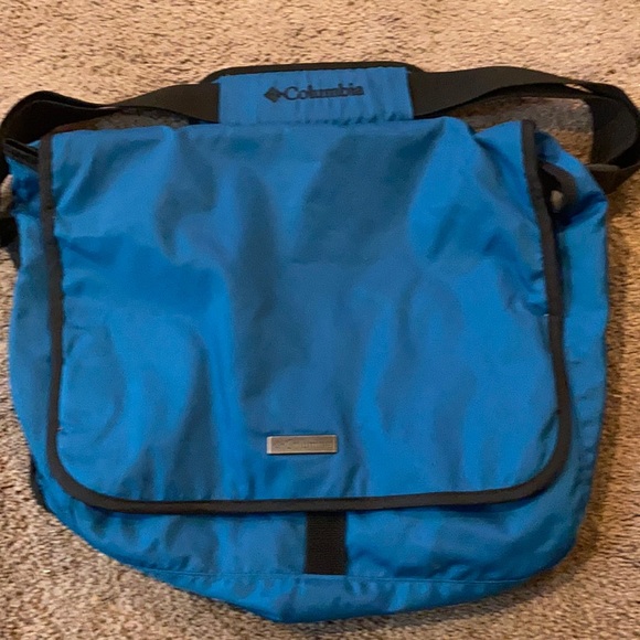 Columbia Messenger bag great condition - Picture 1 of 5
